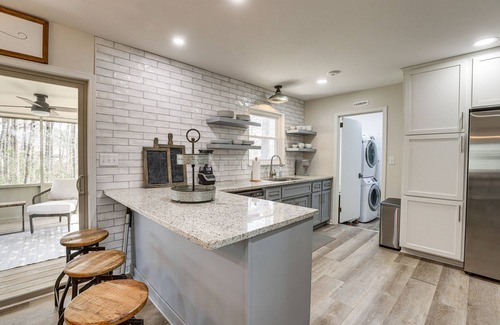Fultondale Casa | 10 Mi to UAB: Inviting Home w/ Free Parking & WiFi