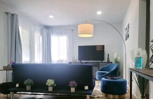 San Gabriel Casa | 10 miles to DTLA, steps away from SG Hilton