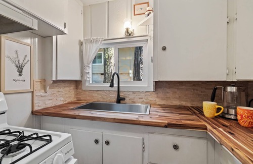 Long Barn Cabina | 10 miles to Pinecrest Lake, Self check-in