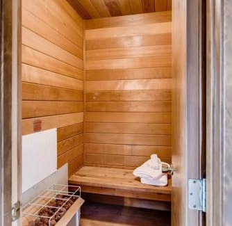 Winter Park Casa | 10 Min To Resort! Amazing Views & Sauna!