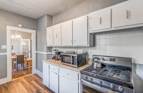 Memphis Casa | 10 Min to U of Memphis-Rozelle Retreat Right Unit
