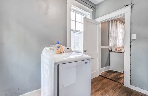 Memphis Casa | 10 Min to U of Memphis-Rozelle Retreat Right Unit