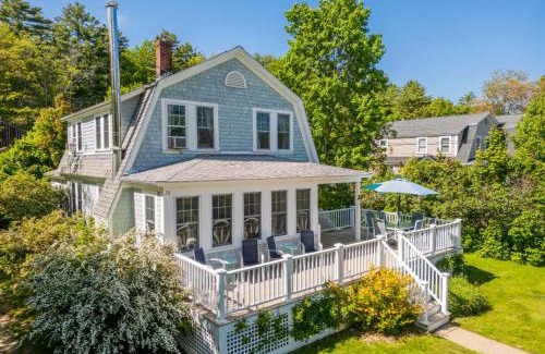 Ogunquit Casa | 10-Min Walk to Beach - Huge Deck - Near Downtown