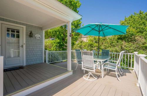 Ogunquit Casa | 10-Min Walk to Beach - Huge Deck - Near Downtown