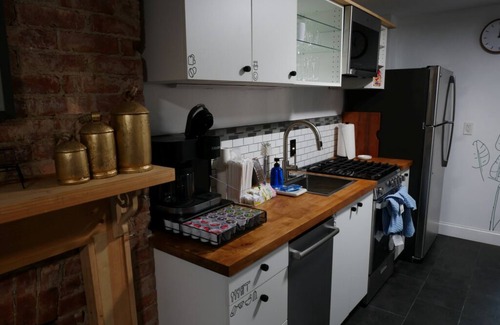 Jersey City Apartamento | 9 Min Walk to LightRail - 30 Min drive NYC