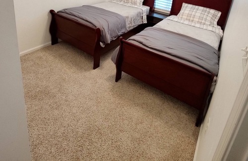 Sterling Casa | 10 minutes from Airport and Dulles Town Center.