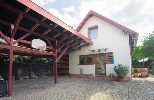 Torokbalint Casa | 10 minutes from Budapest Family apartment