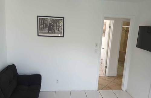 Greenacres Apartamento | 10 minutes from downtown