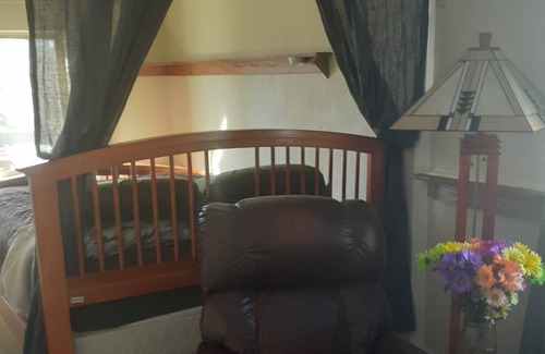 Evergreen Meadows Cabina | 10 minutes to evergreen lake and downtown evergreen and 20 minutes to red rocks!