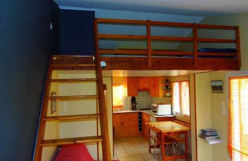 Loire-Authion Casa | 10 mn from Angers quiet independant maisonnette garden chateaux de la loire