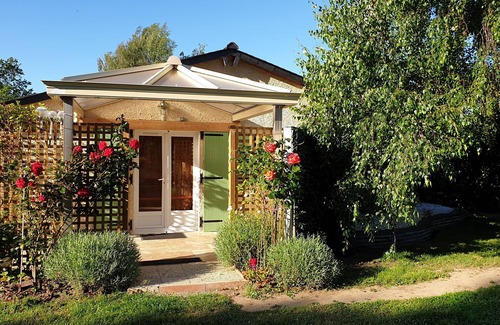 Loire-Authion Casa | 10 mn from Angers quiet independant maisonnette garden chateaux de la loire