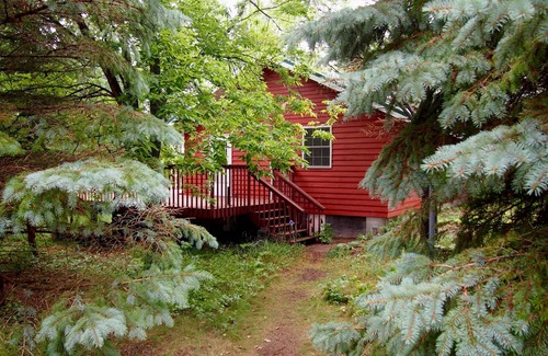 Grenville Cabina | 10% off 7+day stays, 20% off 28+ day stays!