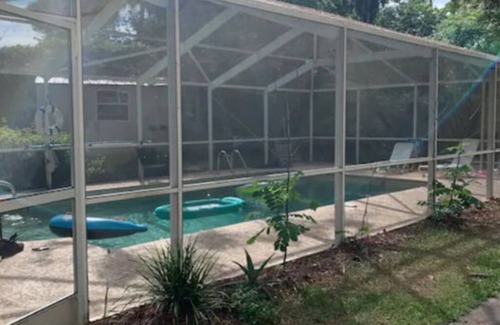 Inglis Cabina | 10) Paddler's Cottage