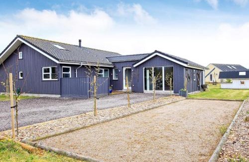 Tranum Casa | 10 person holiday home in Brovst-By Traum