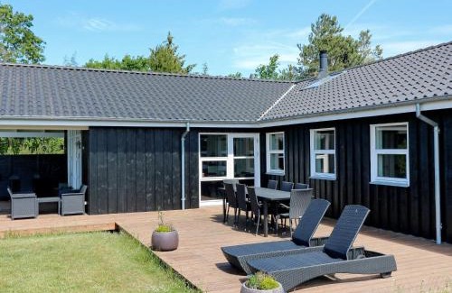 Haslevgarde Casa | 10 person holiday home in Hadsund