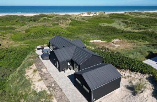 Grønhøj Casa | 10 person holiday home in Løkken