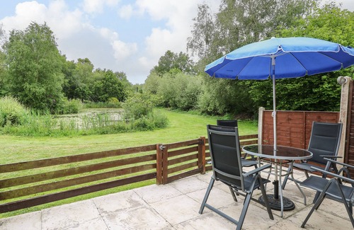 Irstead Cabaña | 10 Ruston Reaches