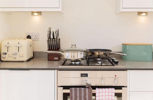 Montpellier Apartamento | 10 Tivoli Mews - By Luxury Apartments