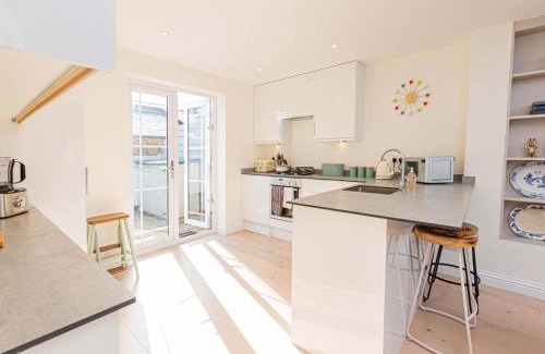 Montpellier Apartamento | 10 Tivoli Mews - By Luxury Apartments