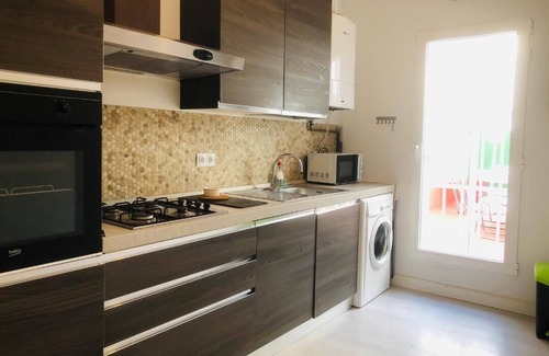 Cuatro Caminos Apartamento | 10' walk to Bernabeu max 8P, 3Bedr, 1sofa, 2bath