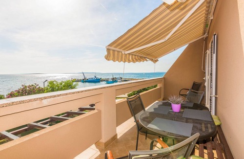 Kosljun Apartamento | 100 m² Apartamento ∙ 3 habitaciones ∙ 7 huéspedes