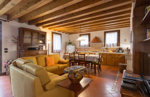 Castegnero Apartamento | 100 m² Apartamento ∙ 3 habitaciones ∙ 6 huéspedes