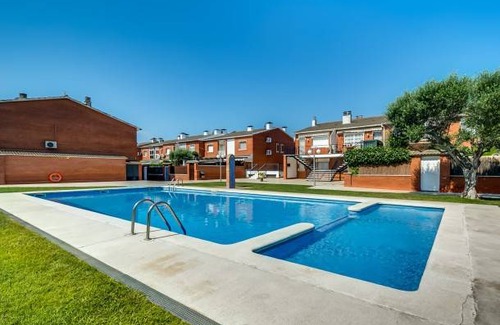 Palafolls Casa | 100 m² Casa ∙ 4 habitaciones ∙ 8 personas