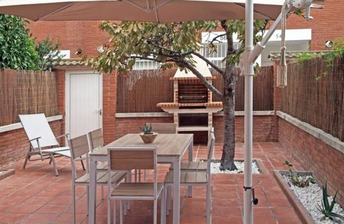 Palafolls Casa | 100 m² Casa ∙ 4 habitaciones ∙ 8 personas