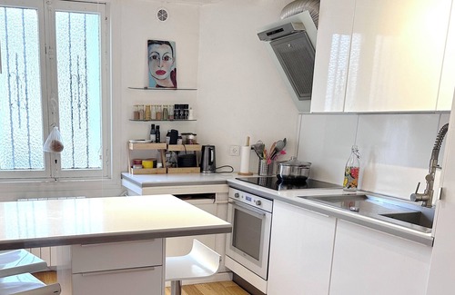 Nansouty-Saint-Genes Casa | 100 m² town house with private pool, 2 steps from the tramway