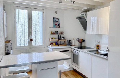 Nansouty-Saint-Genes Casa | 100 m² town house with private pool, 2 steps from the tramway