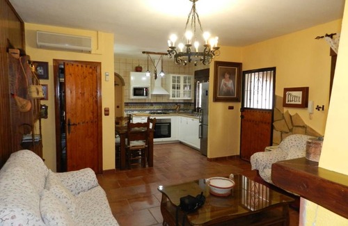 Padul Villa | 100 m² Villa ∙ 3 habitaciones ∙ 6 huéspedes