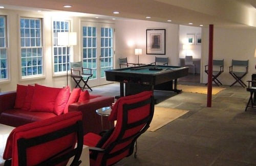 Roxbury Casa | 100% ROXBURY! PoshPadsCT "NORTH ST" Privado, Mint 6-BR, Piscina, Vistas, Fire Pl, BBQ
