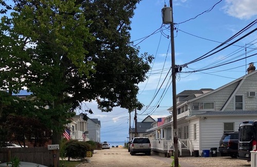 Bayville Casa | 100 Yards from Beach