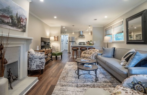 Milledgeville Casa | 100 Year Old Cutie Sparkles Like New! Walk to downtown.