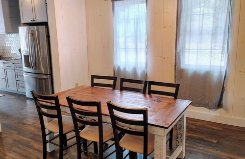 New Braunfels Casa | 100 yr old downtown historical home!