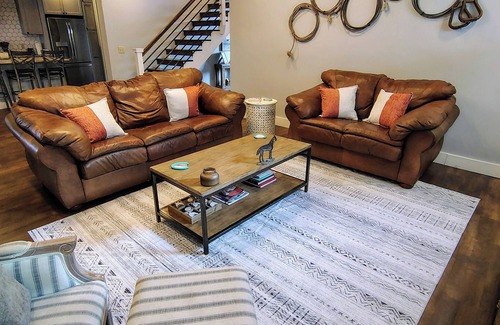 New Braunfels Casa | 100 yr old downtown historical home!