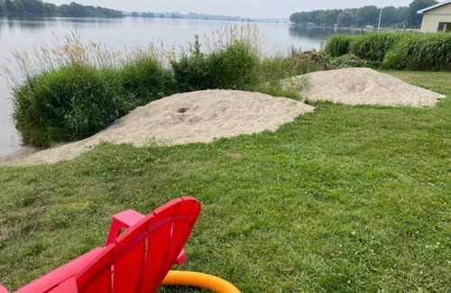 Edwardsburgh/Cardinal Apartamento | 1000 ISLANDS WATERFRONT ACCOMMODATION