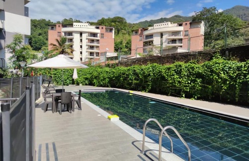 Ibague Apartamento | 1002- PISO 10 CON VISTA A LAS MONTAÑAS DE CALAMBEO CAPACIDAD 7 -8 PERSONAS