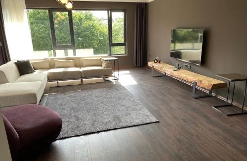 Gaziosmanpasa Apartamento | 1007 Central 3 plus 1 Wide Close to Consulates