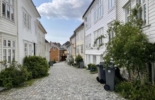 Bergen City Centre Apartamento | 100m from Bryggen - Quiet Stay in Cobblestone Lane