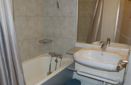 Arc-1800 Apartamento | A 100m de las pistas de esquí, 5.o piso, vista valle, balcón, tv, local para esquís, 30m², Les Arcs
