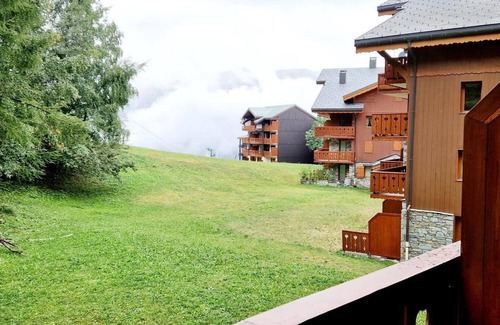 Montalbert Apartamento | 100m from ski slopes, 1st floor, balcony, tv, 65m², Montalbert