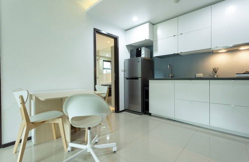 Rawai Condominio | 100mBeachfront gym Swimming Pools c100