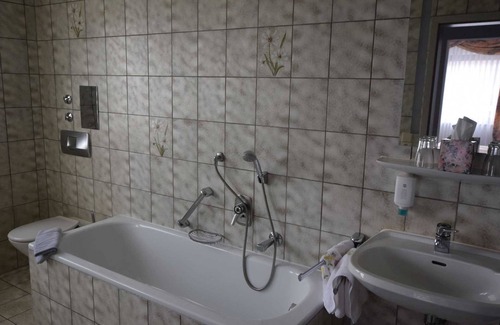 Sielmingen Apartamento | 101 Doppelzimmer - Hotel Alena