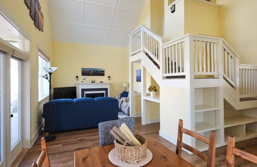 Oroville Casa | 101 Flip Flop Lane (Country)