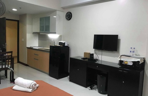 Pasay Apartamento | 101 Newport Condo Across the Airport