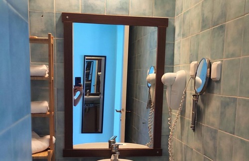 Kamena Vourla Casa | 101 | Okeania Double Room Ground Floor