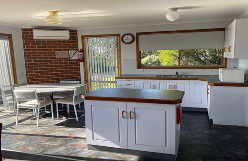 Pambula Beach Apartamento | Apartamento Suncrest -Así que cerca de la playa de Pambula