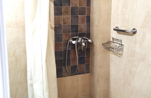 Kamena Vourla Casa | 102 | Okeania Triple Room Ground Floor