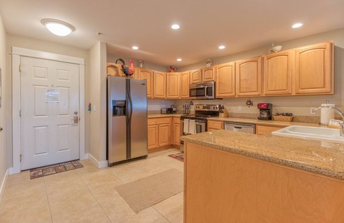 Westport Condominio | 1023 - Happiness comes in waves